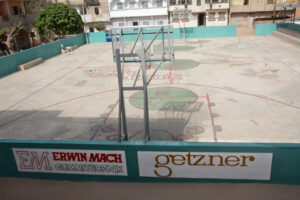 Basketbllplatz mit Logo von Erwin Mach Gummitechnik